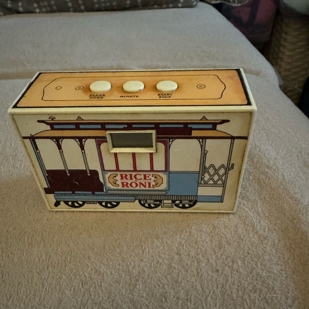 Vintage 1980s Rice a Roni kitchen timer. Needs battery replaced.